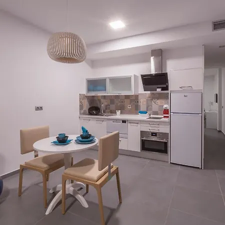 Silvi By Tam 普拉亚戴尔雷安格莱斯